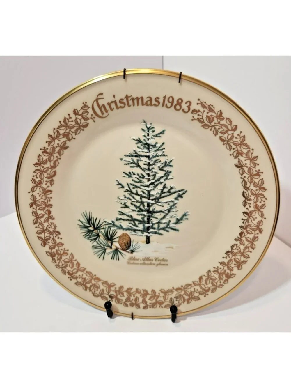 Vtg Lenox Christmas Plate Commemorative Issue Blue Atlas Cedar 1983 in Box